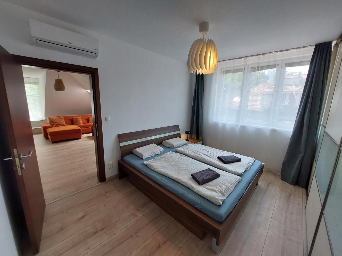 Utulny Apartman V Bratislava 4 Exterior foto