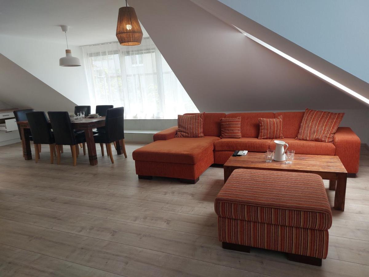 Utulny Apartman V Bratislava 4 Exterior foto